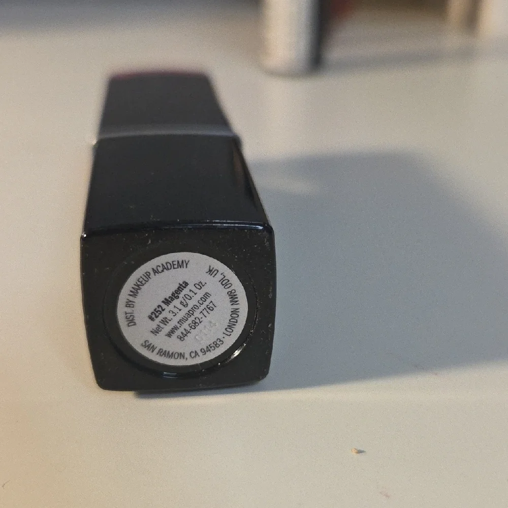 Pink Lipstick #252